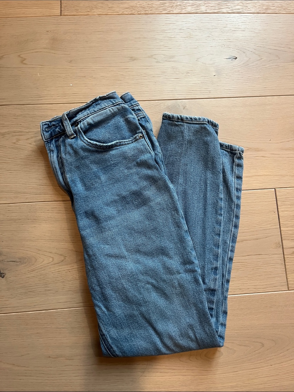 Abercrombie & Fitch Women's Straight Leg Jeans - Light Blue Denim